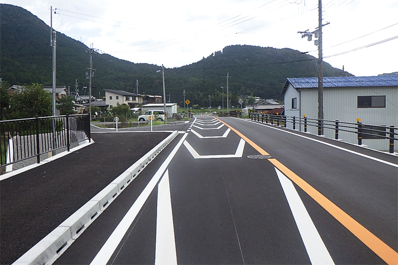 市道岡本線　道路改良工事